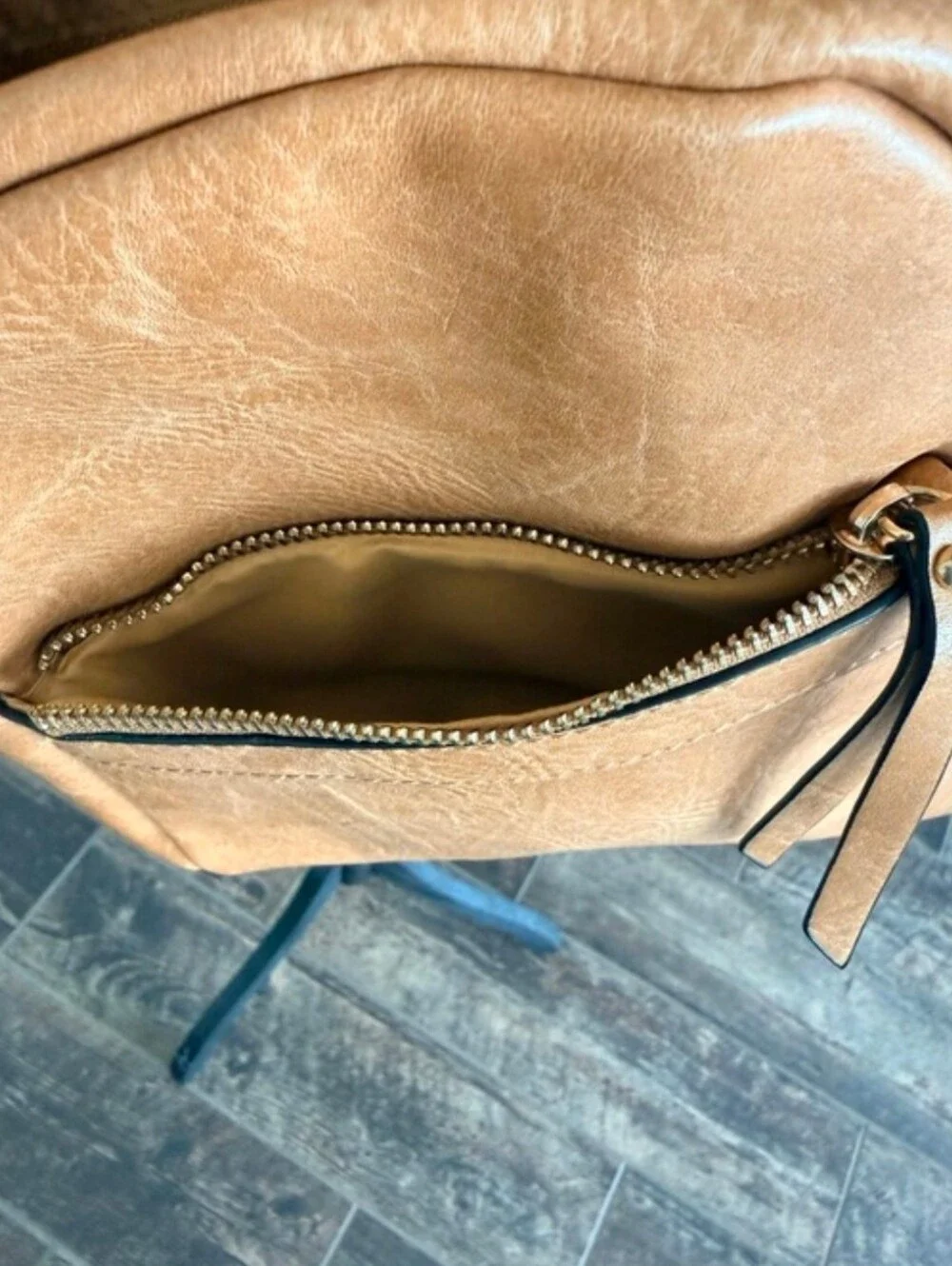 julies closet compact tan